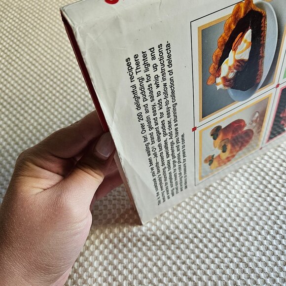 Jell-O Fun and Fabulous Recipes Vintage 1988 Hardcover Cookbook - Picture 8 of 12